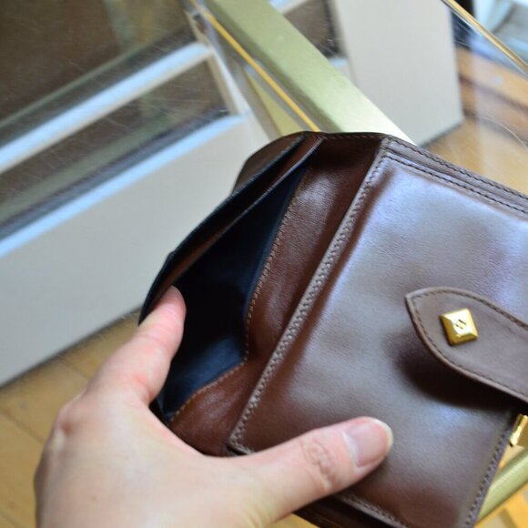 Bally Classic Wallet With Kisslock Coin Pocket - Picture 10 of 14